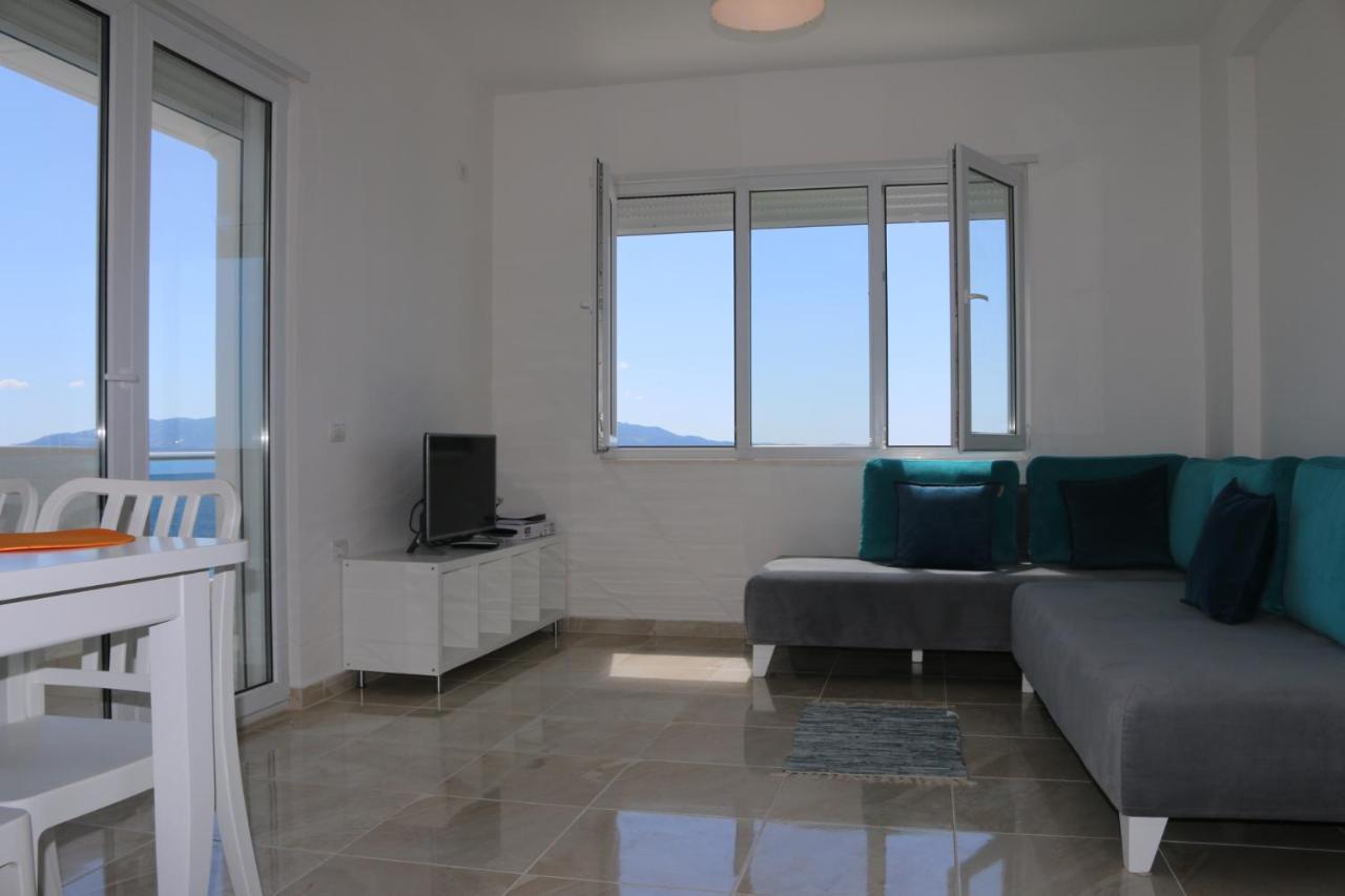 White Sea View Residence Sarandë Eksteriør billede